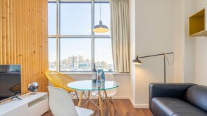 Standard Apartment | Interior - Boavista 1774 by LovelyStay (Porto)