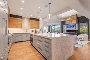 Private kitchen - Norfolk Mountain Fantasy! 1121 5 Bedroom Home by RedAwning (Park City)