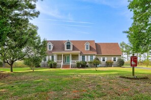 Exterior - Vineyard Cove - Direct Bayfront on Chincoteague Island (Chincoteague Island)