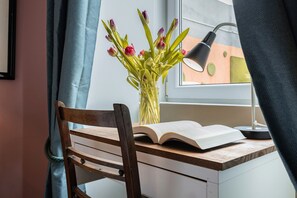 Comfort-Apartment (1) | 1 Schlafzimmer, Bügeleisen/Bügelbrett, kostenloses WLAN
