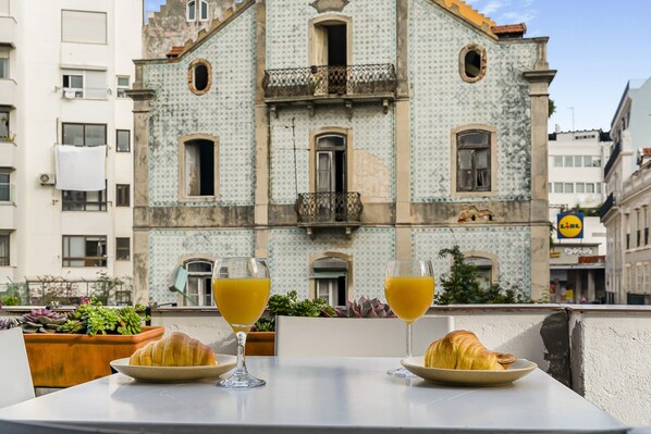 The Indy House | 303 by LovelyStay | Balcony - The Indy House by LovelyStay (Lisbon)