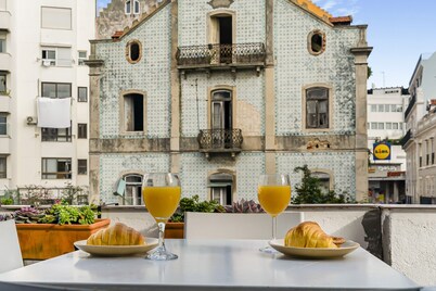 The Indy House by LovelyStay