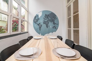 Superior Apartment | Dining room - Anjos' City Escape by LovelyStay (Lisbon)