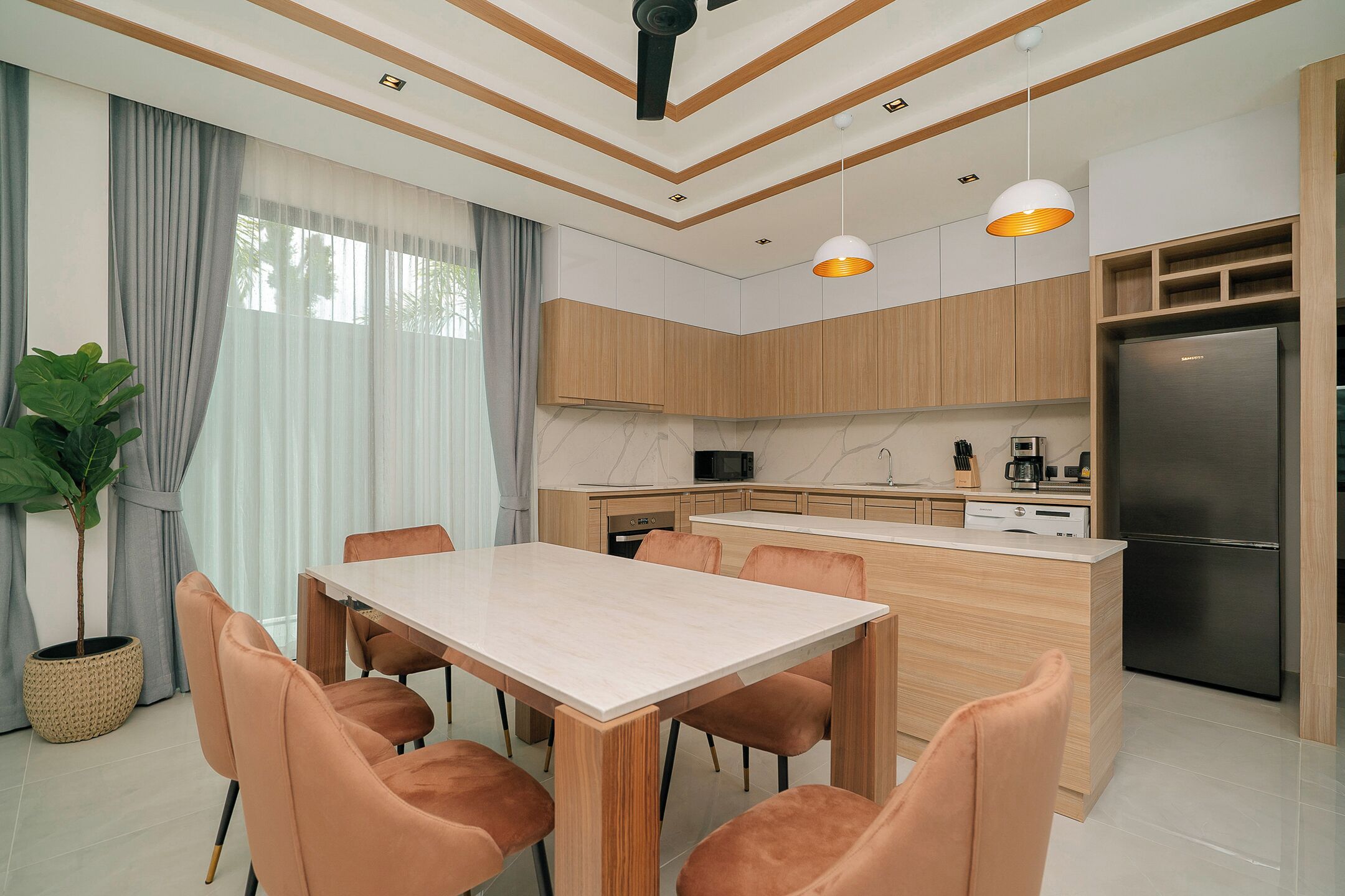 Four-Bedroom Deluxe Pool Villa - Central | Esszimmer
