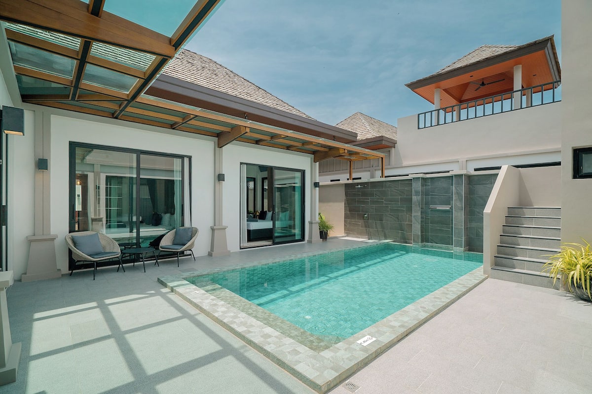 Four-Bedroom Deluxe Pool Villa - Central | 전용 수영장