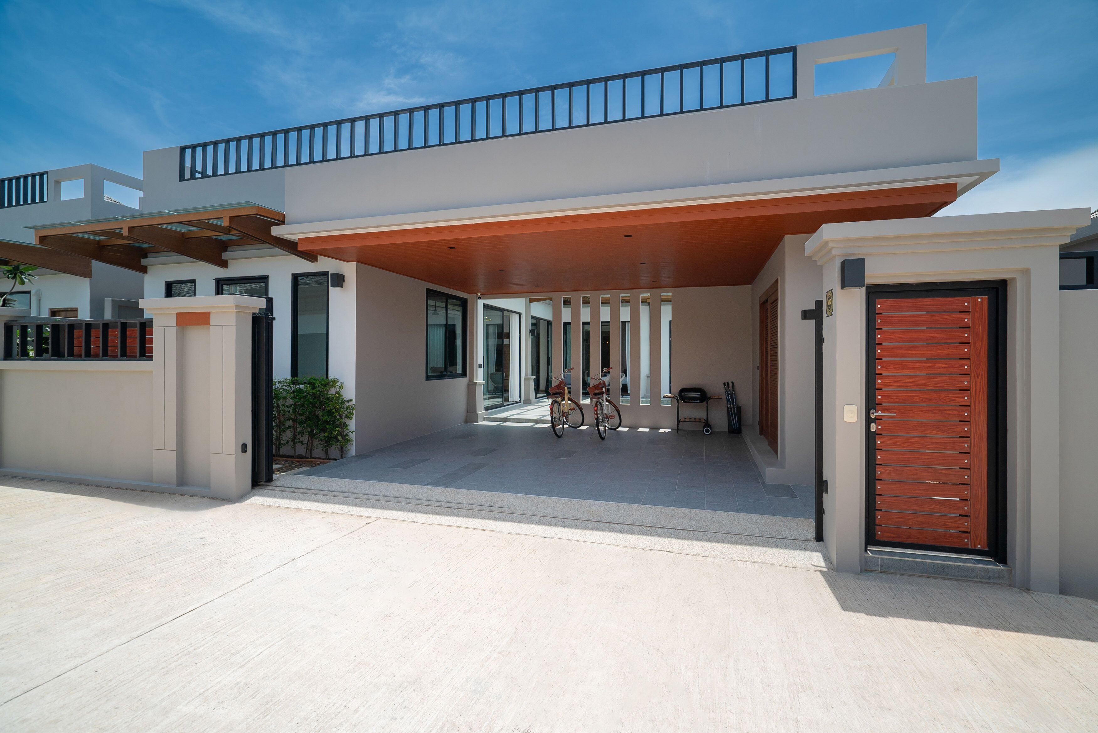 3 Bedroom Grand Deluxe Pool Villa | In-room safe, desk, blackout curtains, iron/ironing board