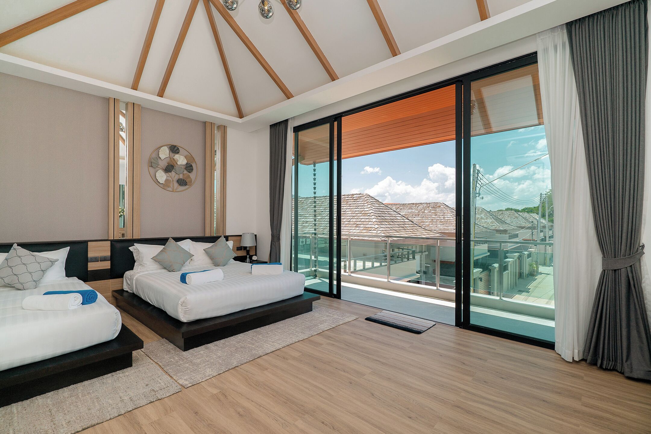 Five-Bedroom Deluxe Pool Villa - Central