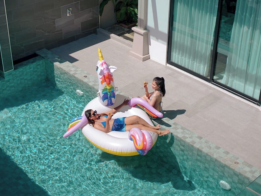 Outdoor pool, sun loungers