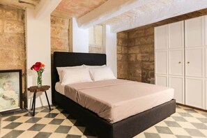 1 Schlafzimmer, Zimmersafe, Bügeleisen/Bügelbrett, WLAN