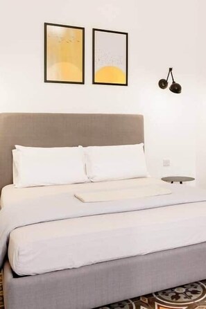 1 chambre, fer et planche à repasser, Wi-Fi, draps fournis