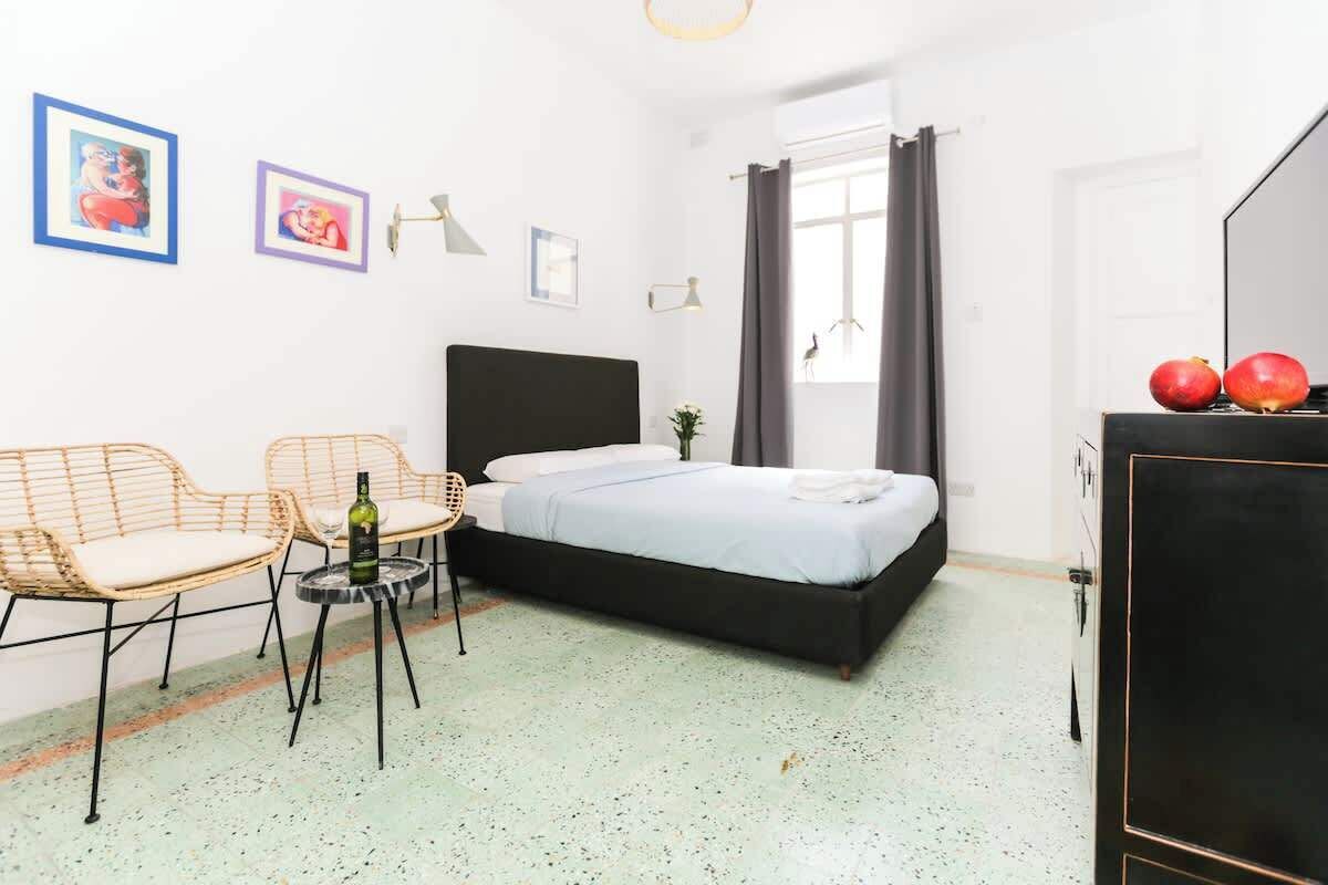 1 bedroom, iron/ironing board, travel crib, WiFi