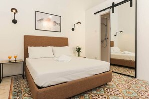 1 chambre, fer et planche à repasser, Wi-Fi, draps fournis