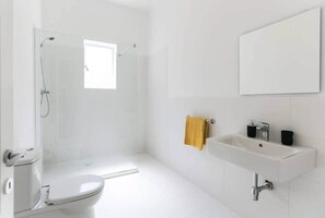 Hair dryer, towels