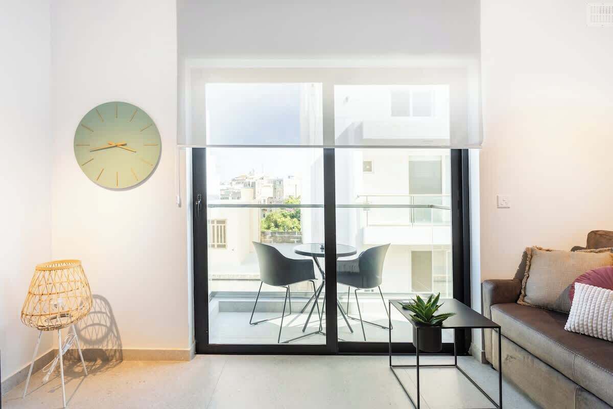 TV, offices