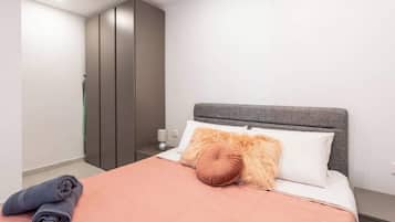 1 bedroom, iron/ironing board, WiFi, bed sheets