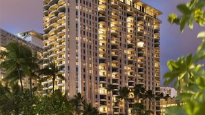 المنشأة من الخارج