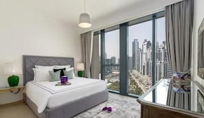 3 bedrooms, desk, iron/ironing board, free WiFi