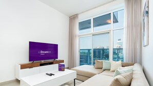 Living area - Dream Inn - Deluxe 2BR Apartment with Balcony (Dubai)