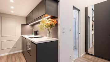 Superior Apartment, 1 Bedroom | Private kitchen