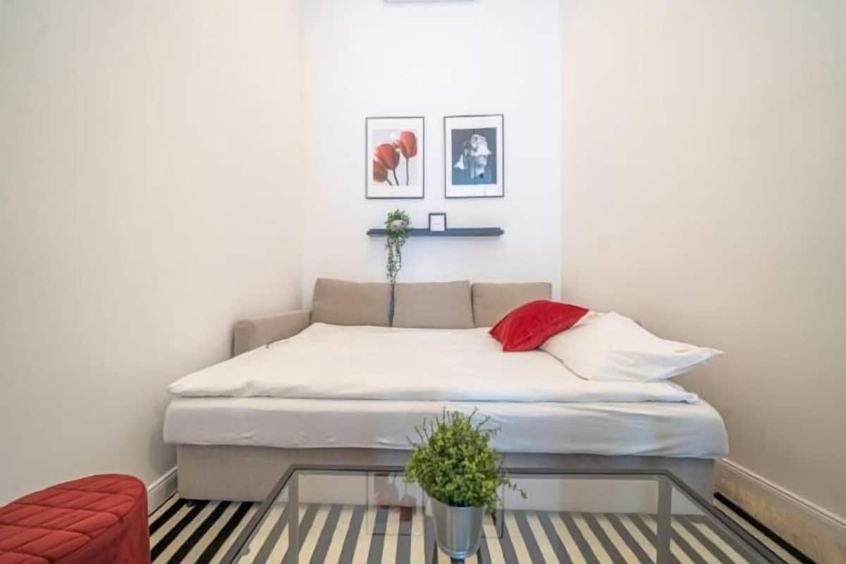1 habitación y ropa de cama