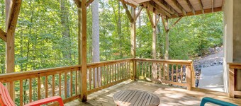 Blue Ridge Mountain Retreat: Deck & Sunroom!