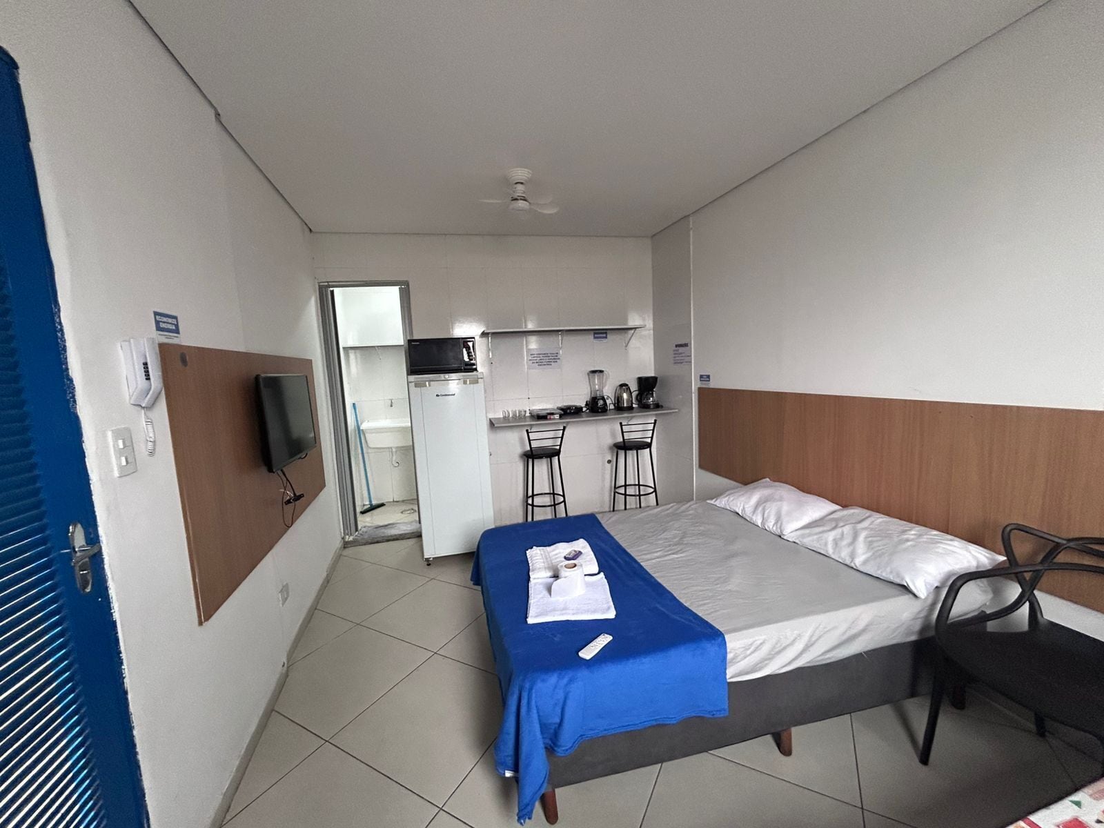 Studio (06) | Accès au Wi-Fi (inclus), literie fournie