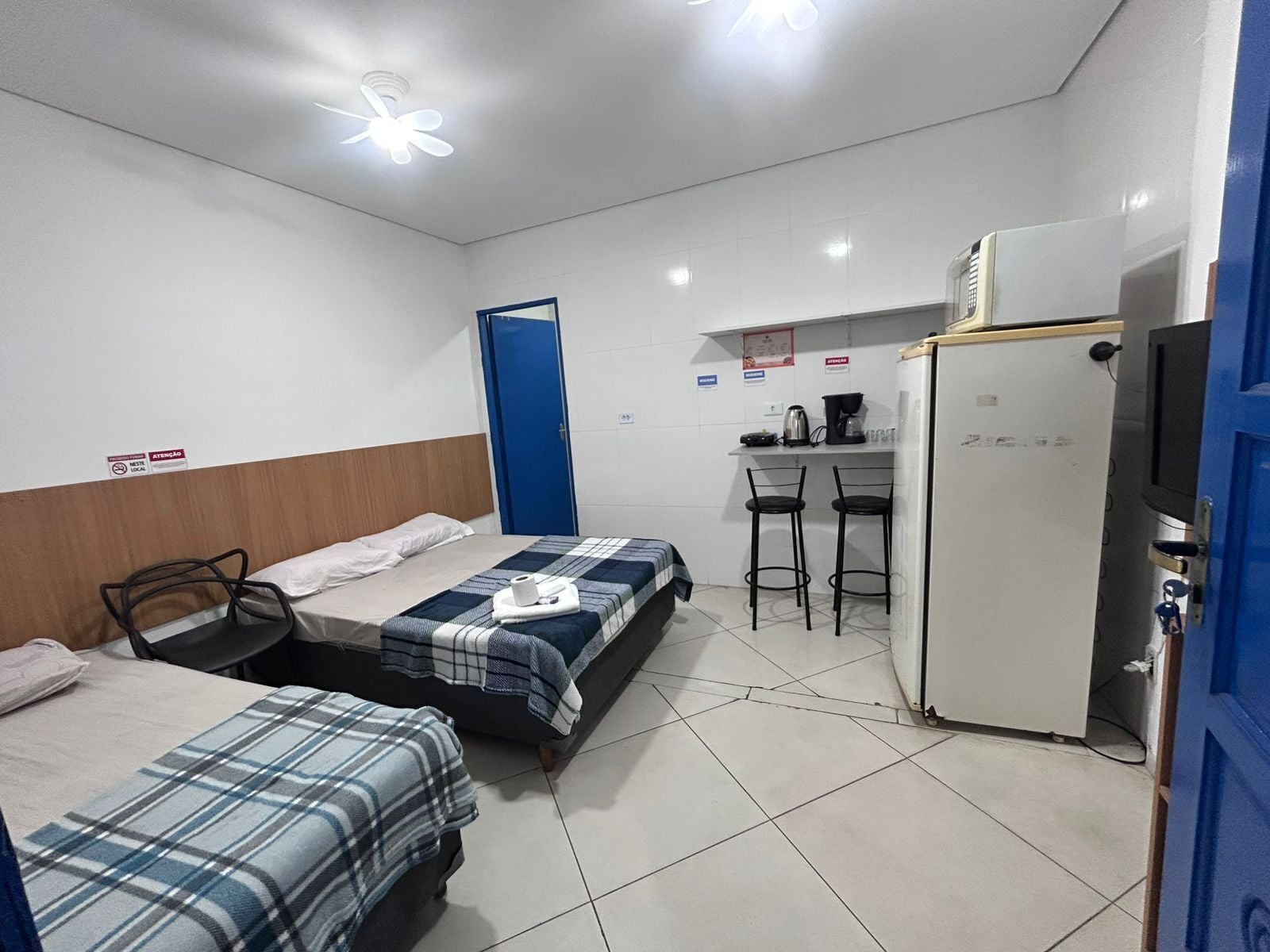 Studio (02) | Accès au Wi-Fi (inclus), literie fournie