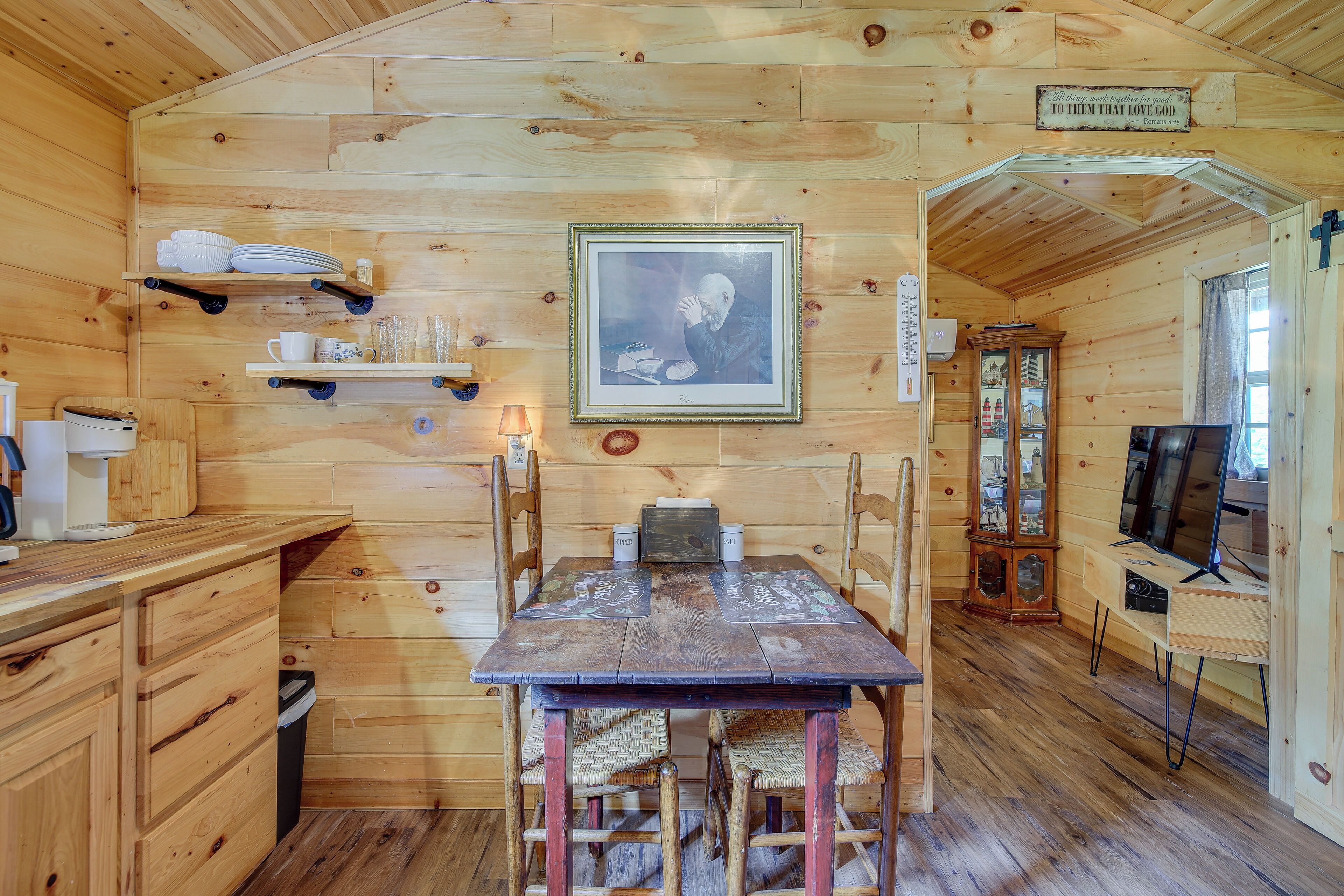 Apartment (0 Bedroom) | Interior