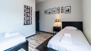 2 chambres, fer et planche à repasser, accès au Wi-Fi (inclus)