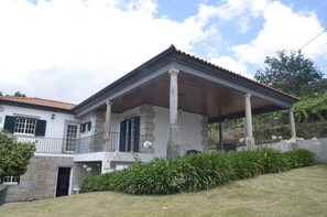 Esterni