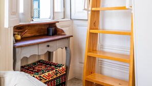 Interior - Boavista Loft by LovelyStay (Porto)