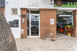 Exterior detail - Peaceful 1 BDR Apartment W/ Balcony by LovelyStay (Almancil)