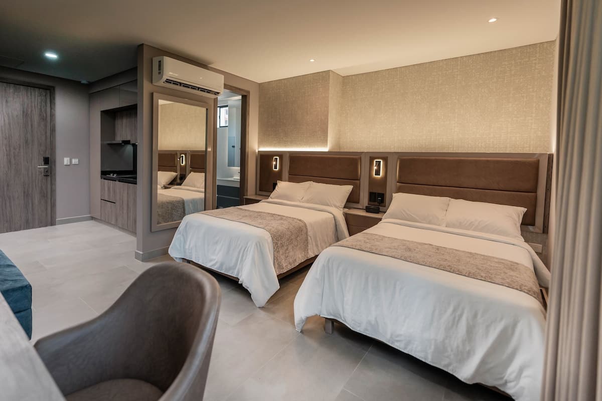 1 habitación, minibar, caja de seguridad en la habitación y escritorio