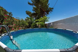 Außenpool (je nach Saison geöffnet)