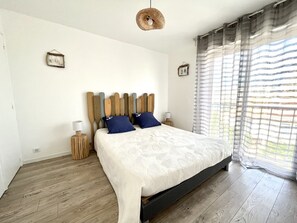 1 室のベッドルーム、アイロン / アイロン台、旅行用ベビーベッド、WiFi (無料)