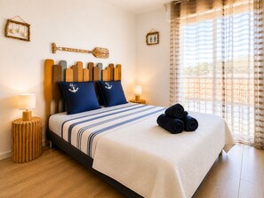 1 chambre, fer et planche à repasser, lit parapluie, Wi-Fi gratuit