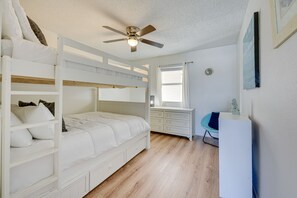 2 habitaciones, tabla de planchar con plancha y acceso a internet