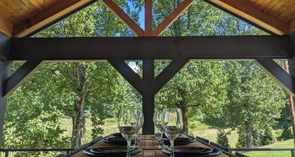 ONYX OWL CABIN: Private Hot TubâFire PitâHeated PatioâVineyardâSnow Tubing