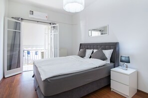 2 habitaciones, escritorio, tabla de planchar con plancha y wifi gratis