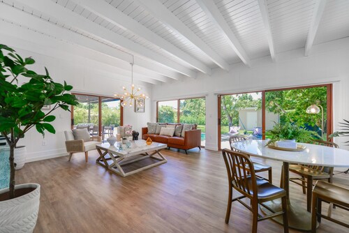 Awesome House with pool Westchester 