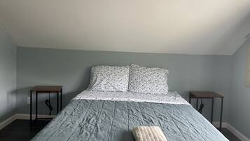 Rumah Ekonomi | 5 kamar tidur, meja kerja, setrika/meja setrika, dan Wi-Fi gratis