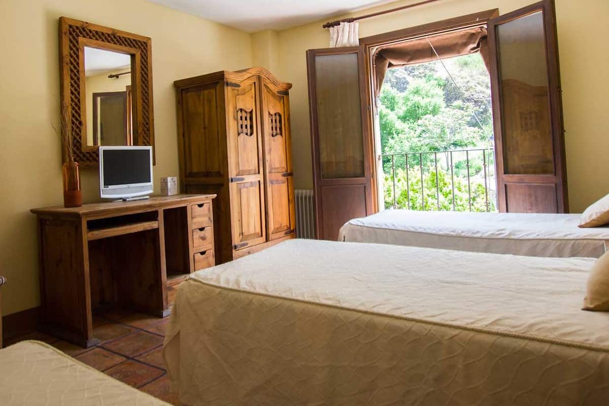 Economy-Dreibettzimmer (109) | 1 Schlafzimmer, Babybetten, kostenloses WLAN, Bettwäsche