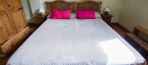 Superior-Doppelzimmer (209) | Babybetten, kostenloses WLAN, Bettwäsche