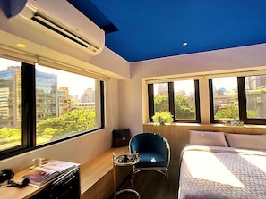 تجهيزات عازلة للصوت وواي فاي مجانًا وملاءات أسرّة