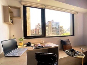 Chambre Deluxe double | Système d’insonorisation, accès au Wi-Fi (inclus), literie fournie