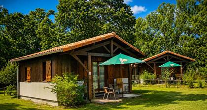 4- Chalet dans un parc arboré