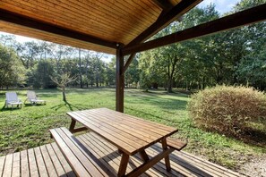 تناول الطعام بالخارج