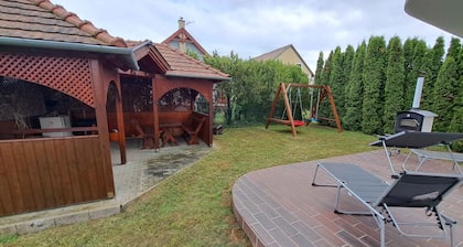 Holiday apartment with air conditioning and Wi-Fi