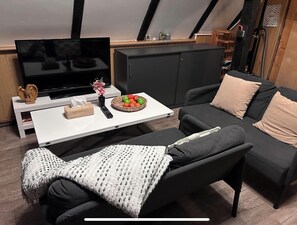 Nicht klassifiziertes Bild, 2 von 11, Schaltfläche