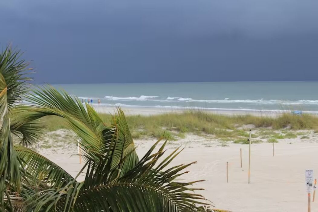 Am Strand, Liegestühle, Strandtücher